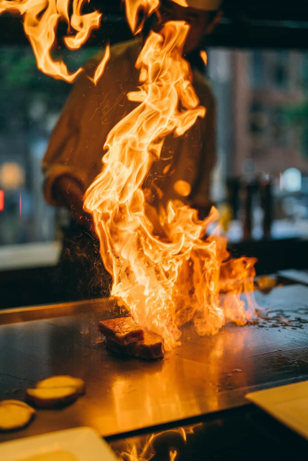 鉄板焼きのレストランの写真です。