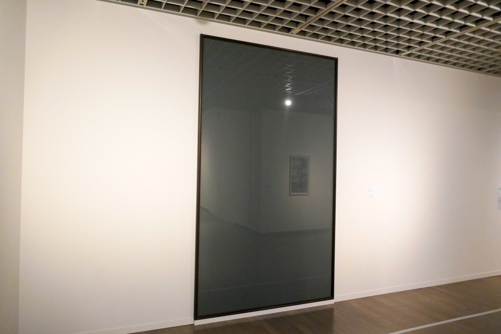 展示風景：ゲルハルト・リヒター《鏡、グレイ》(1991)