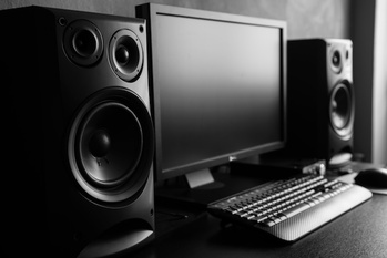 ファーマフーズ、音響機器のオンキヨーを持分法適用関連会社化へ