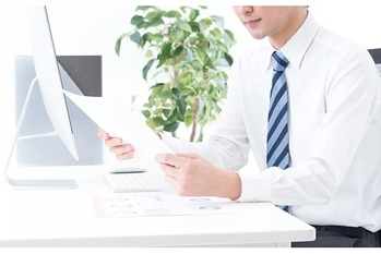【2025年6月義務化】職場の熱中症対策で企業に求められる3つの対策と罰則を解説
