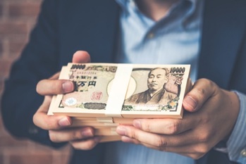 お金,取引