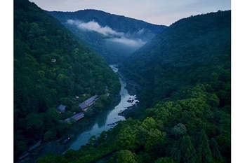 星野リゾート、旅館「星のや京都」で夏の京都を優雅に愉しむ「奥嵐山のオールインクルーシブひとり旅」を提供開始