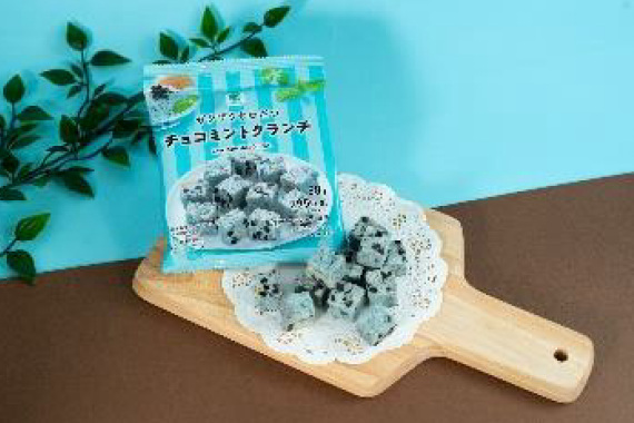ファミリーマート、「チョコミント」フェアを開催しフラッペ・デザート・アイス・お菓子など全14種類の商品を数量限定発売