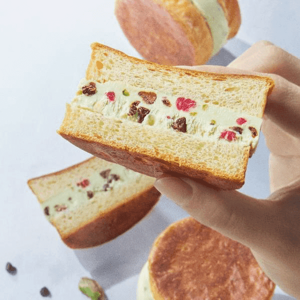 プリンチ、アイスドルチェ「カッサータ サンド ピスタチオ & ベリー」をプリンチ 代官山T-SITEで発売