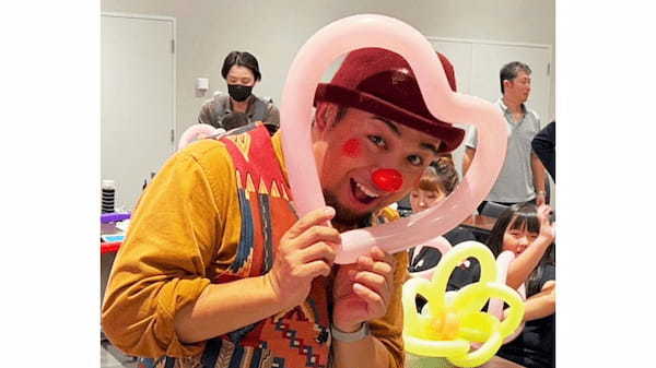 「耳が聴こえる人と聴こえない人の架け橋になりたい」みんなの笑顔を生み出す捉え方とは?