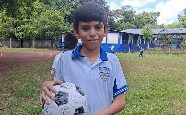 『キャプテン翼』ボールはともだちNFTプロジェクト、世界10ヵ国の子どもたちへサッカーボールを届ける