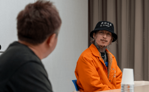 「普通じゃない道」を突き進む!自分だけのブランドを築く方法