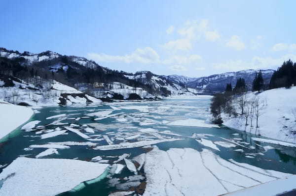 【真冬に水かけ⁈】魚沼三大奇祭のひとつ「雪中花水祝」に行こう！【新潟エリア】