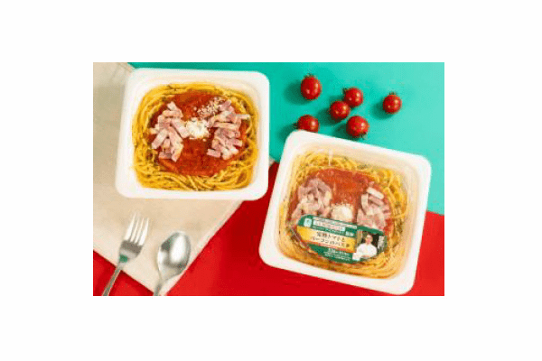 ファミリーマート、イタリアンの名店「ラ・ビスボッチャ」監修の「完熟トマトとベーコンのパスタ」など3種類を発売