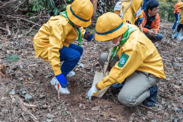 【東広島のアカマツ林にグリーンフィンテックで植樹】 官民5社・5団体による「広島Nudgeの森」プロジェクト、累計参加者数は約200名に