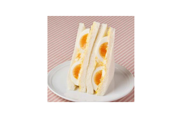 ファミリーマート、たまごを使用したサンドイッチメニュー全5種類を展開する「絶品たまごサンド」フェアを実施