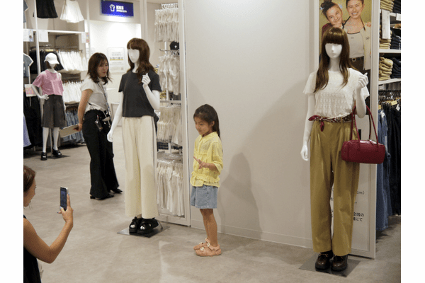ジーユー、子どもたちが一人で服選びに挑戦する「MY FIRST OUTFIT」の夏休み特別版を実施、インフルエンサーのお仕事も体験