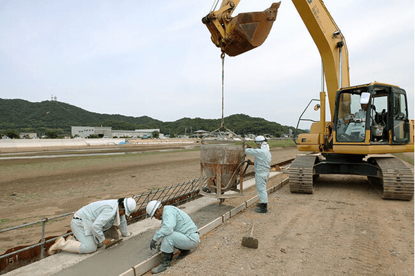 「地域企業のICT化は待ったなし」の思い 率先してICT建機や機器を導入 従業員の視野拡大に副業もOK 富田組(香川県)