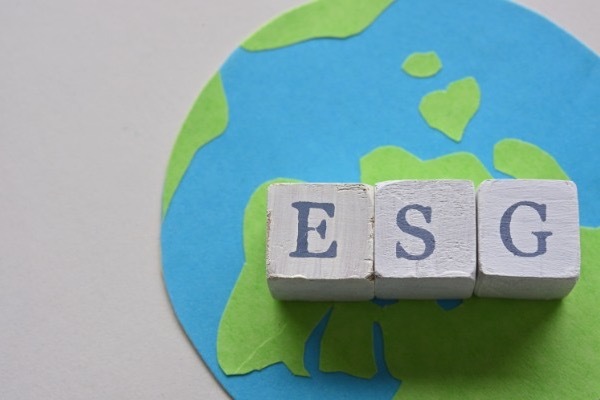 ESG投資の銘柄を選定する方法は？具体的な銘柄も紹介！