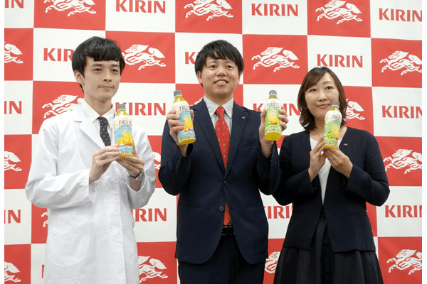 キリンビバレッジ、丸ごと搾った果汁がおいしいアイスティー「午後の紅茶 FRUITS & ICE TEA」シリーズを発売