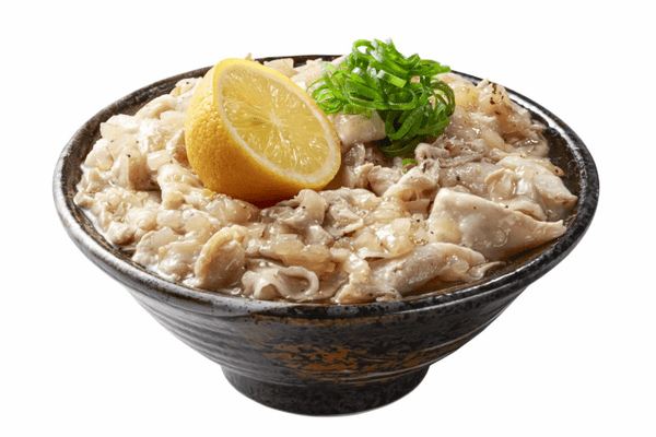 はなまる、肉特化型店舗「はなまるうどん 肉店(高松兵庫町店)」としてオープン、背徳肉盛りうどん2種を3週間限定発売