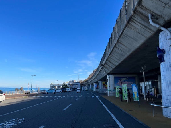 新潟の道の駅が今アツい！ クルマ旅好きもうなるおすすめグルメにスイーツ、絶景ロケーション。新潟県の道の駅が持つ魅力をまとめました