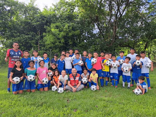 『キャプテン翼』ボールはともだちNFTプロジェクト、世界10ヵ国の子どもたちへサッカーボールを届ける