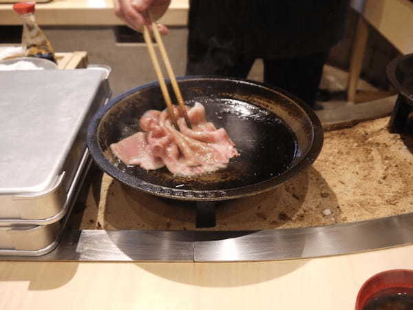 1人でも気軽に入れるすき焼き専門店の“元祖”「すき焼きちかよ」、いま話題の「野菜なしの1人すき焼き」を体験