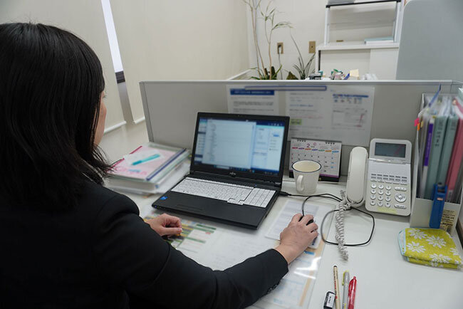 FAX文書・様々な書類全てをデジタルベースにして、検索等大幅な生産性を上げ クライアントとの情報共有も進める 古川事務所(香川県)