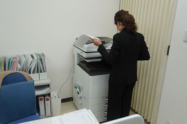 FAX文書・様々な書類全てをデジタルベースにして、検索等大幅な生産性を上げ クライアントとの情報共有も進める 古川事務所(香川県)