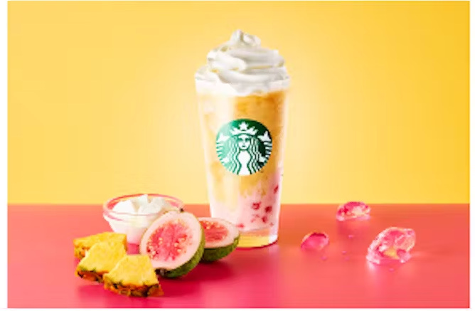 スターバックスコーヒージャパン、カスタマイズ型フラペチーノ「ゴールデン パイン & グアバ ヨーグルト」を発売