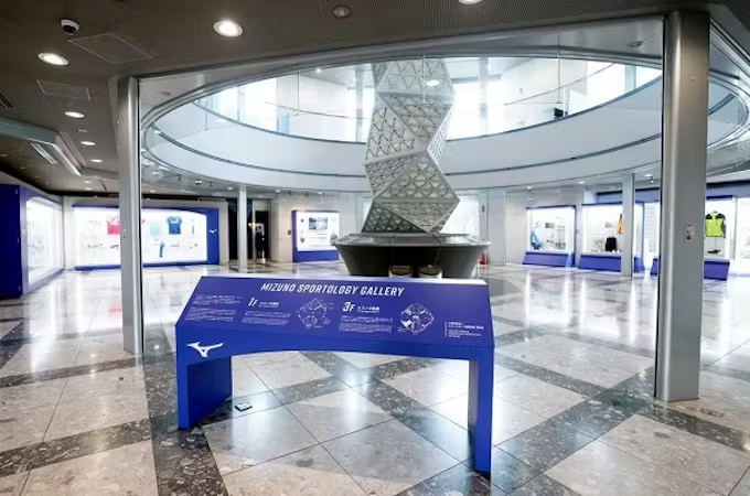 ミズノ、現在と軌跡を展示した新空間のスポーツギャラリー「ミズノスポートロジーギャラリー」をリニューアルオープン