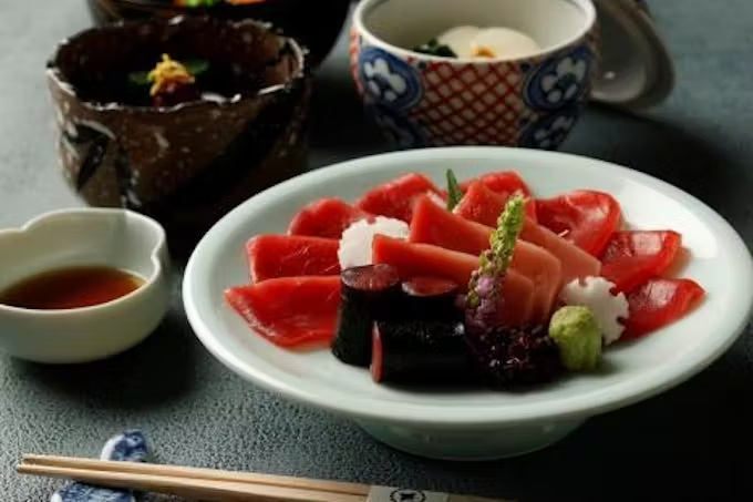 東京會舘、フォワ・グラやトリュフといった贅沢な食材や冬の味覚・ジビエ・あんこうなどの旬の食材を使った「冬限定商品」を販売