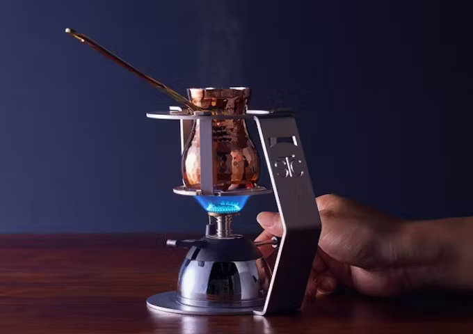 小川珈琲、世界チャンピオンの抽出理論に基づいたトルココーヒーの抽出器具「Specialty Turkish Coffee」を発売