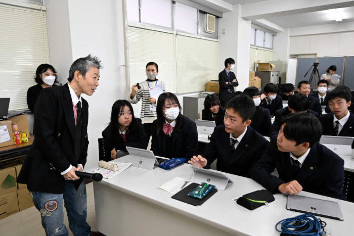 第一三共ヘルスケア、埼玉県立大宮南高校1年生を対象に生理痛への理解を深める「生理痛について“学び・考える授業”」を実施