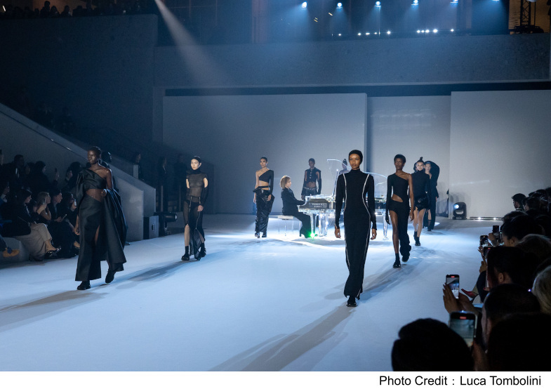 YOSHIKIが手掛ける仏ファッションブランド「MAISON YOSHIKI PARIS」がミラノコレクションでデビュー、世界各国のメディアが絶賛