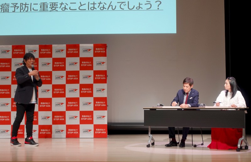 日本ゴア、「見逃さない！STOP AAAプロジェクト」を始動、関根親子と大仁田厚さんが健診で発見できる腹部大動脈瘤を学ぶ